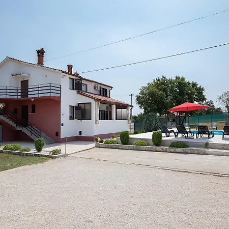 Fuer 6 Personen Ca 92 Qm In Barban, Istrien Bucht Von Rasa 아파트 Barban